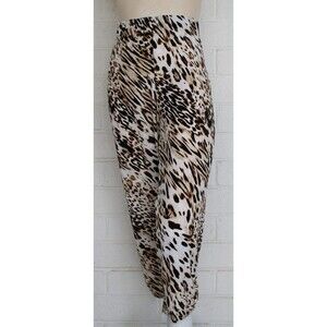 New NWT Chico's 2 Large Animal Variation Crop 25 inseam Stretch Jersey Pants